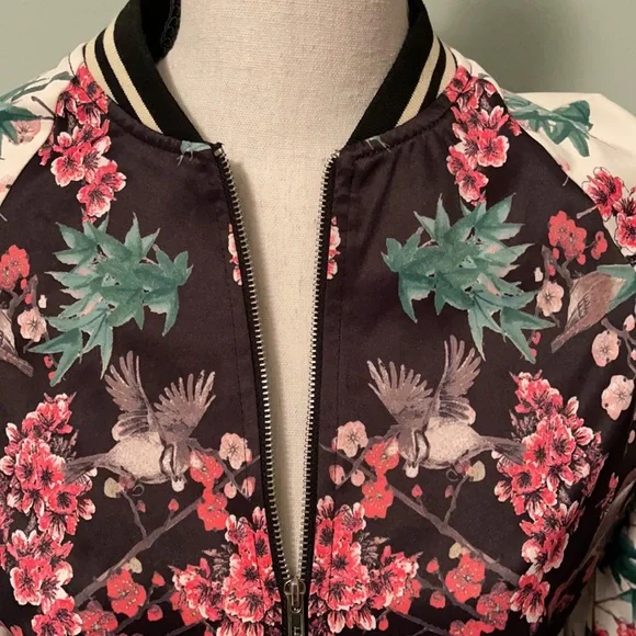 Chelsea & Violet satin floral bomber jacket XS - Picture 2 of 4